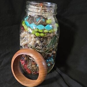 Mysterious Jewelery Jar